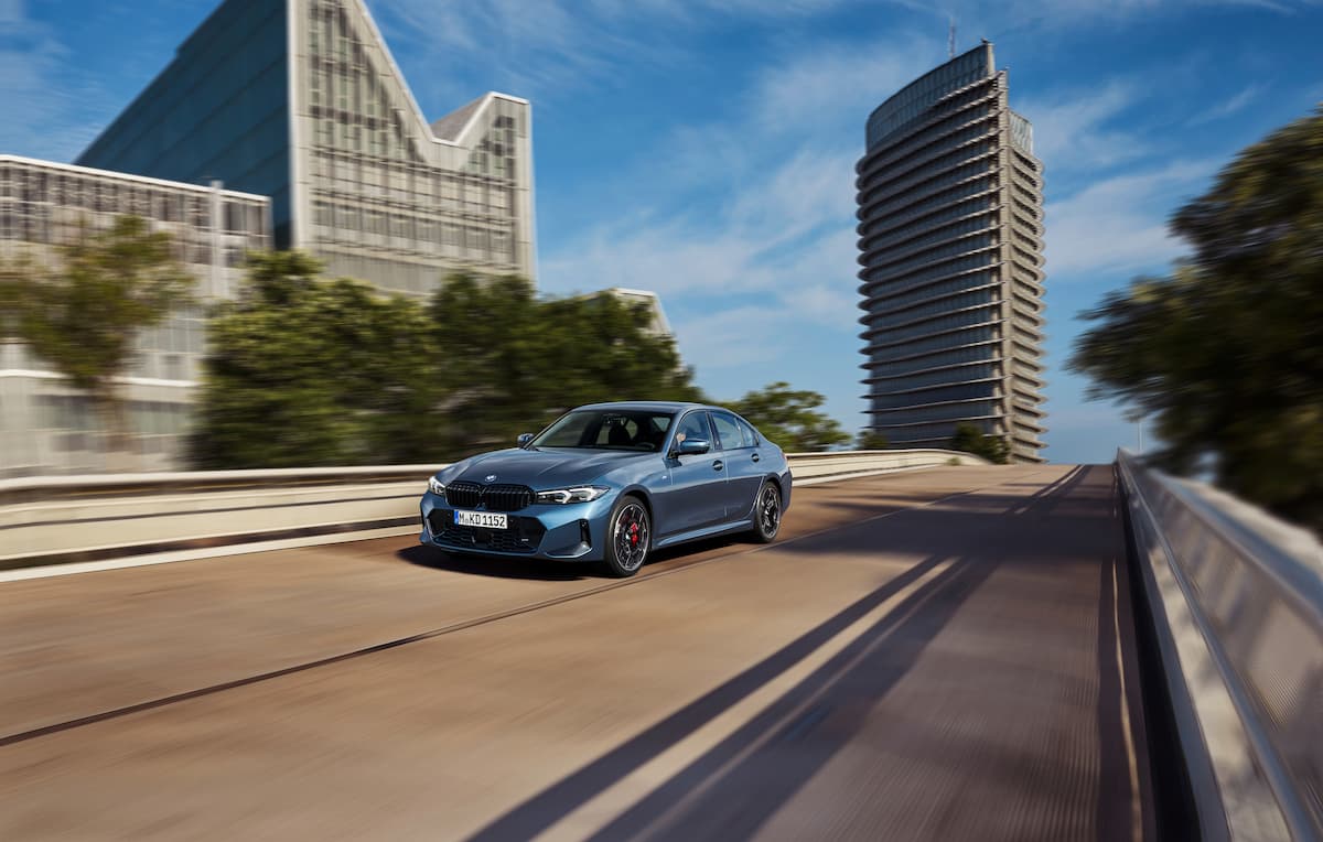 BMW 330i Sedan