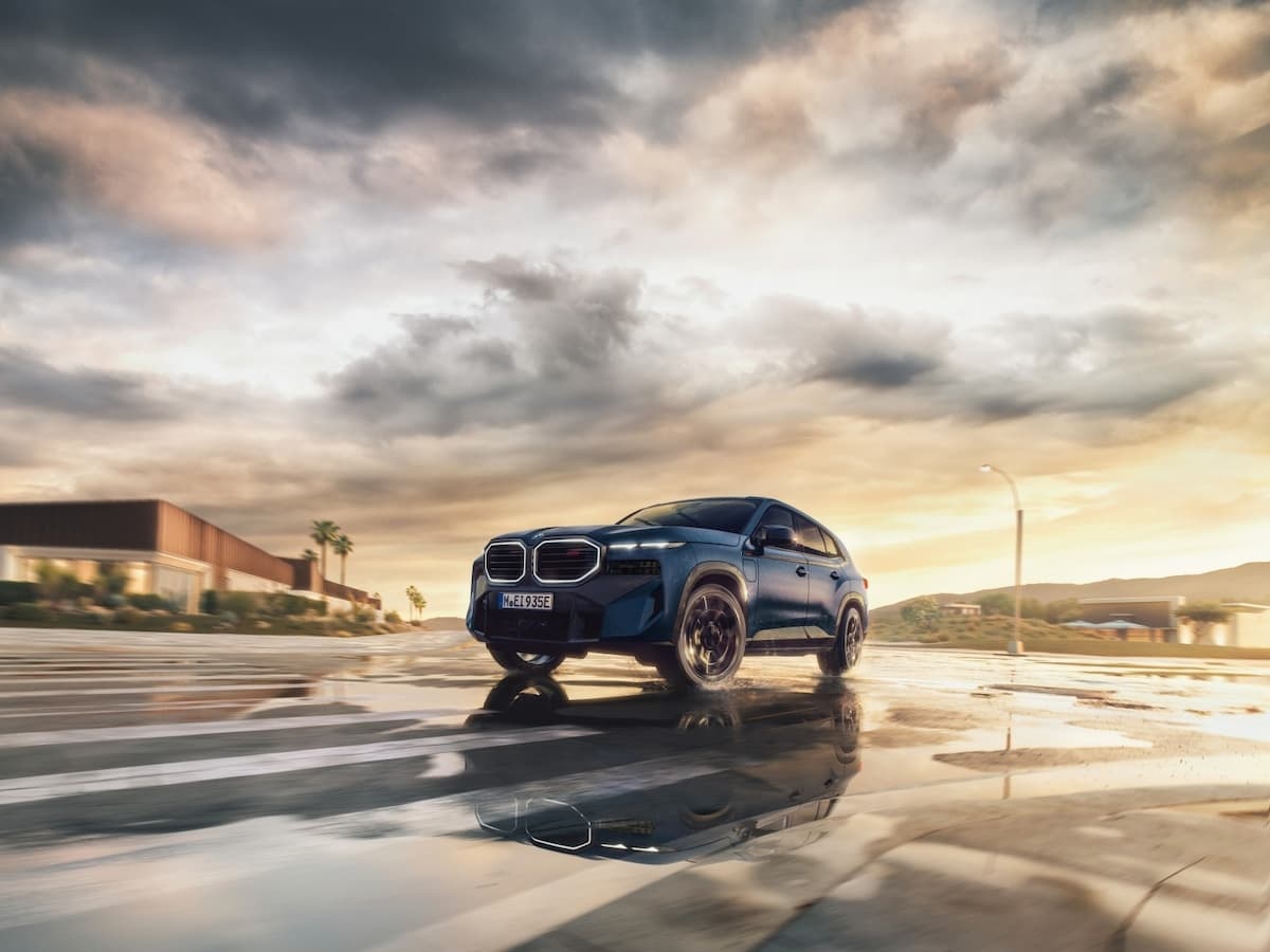 BMW XM frozen style