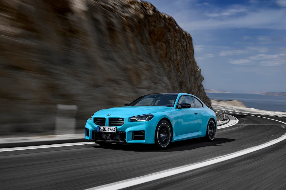 BMW M xDriveを搭載したBMW M2のフロントビュー