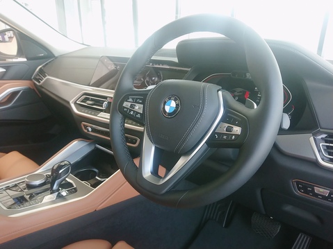 BMW X6 xDrive35d　内装