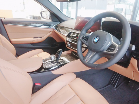BMW 523d xDrive M Sport Edition Joy+　内装